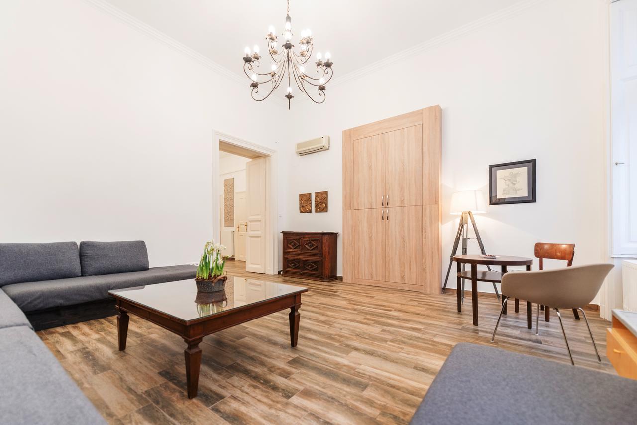 Family And Friends Apartment בודפשט מראה חיצוני תמונה
